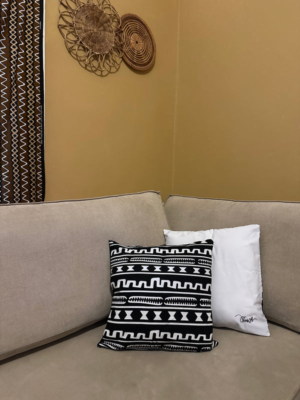 African BLACK&WHITE pillow cover