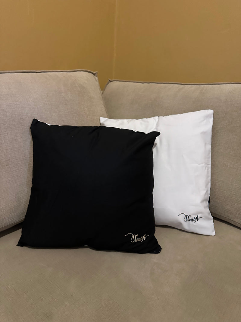 African BLACK&WHITE pillow cover